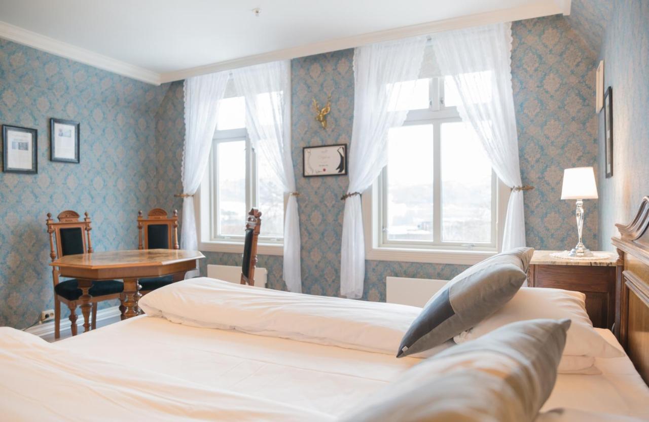 Gloppen Hotell - By Classic Norway Hotels Sandane Exterior photo