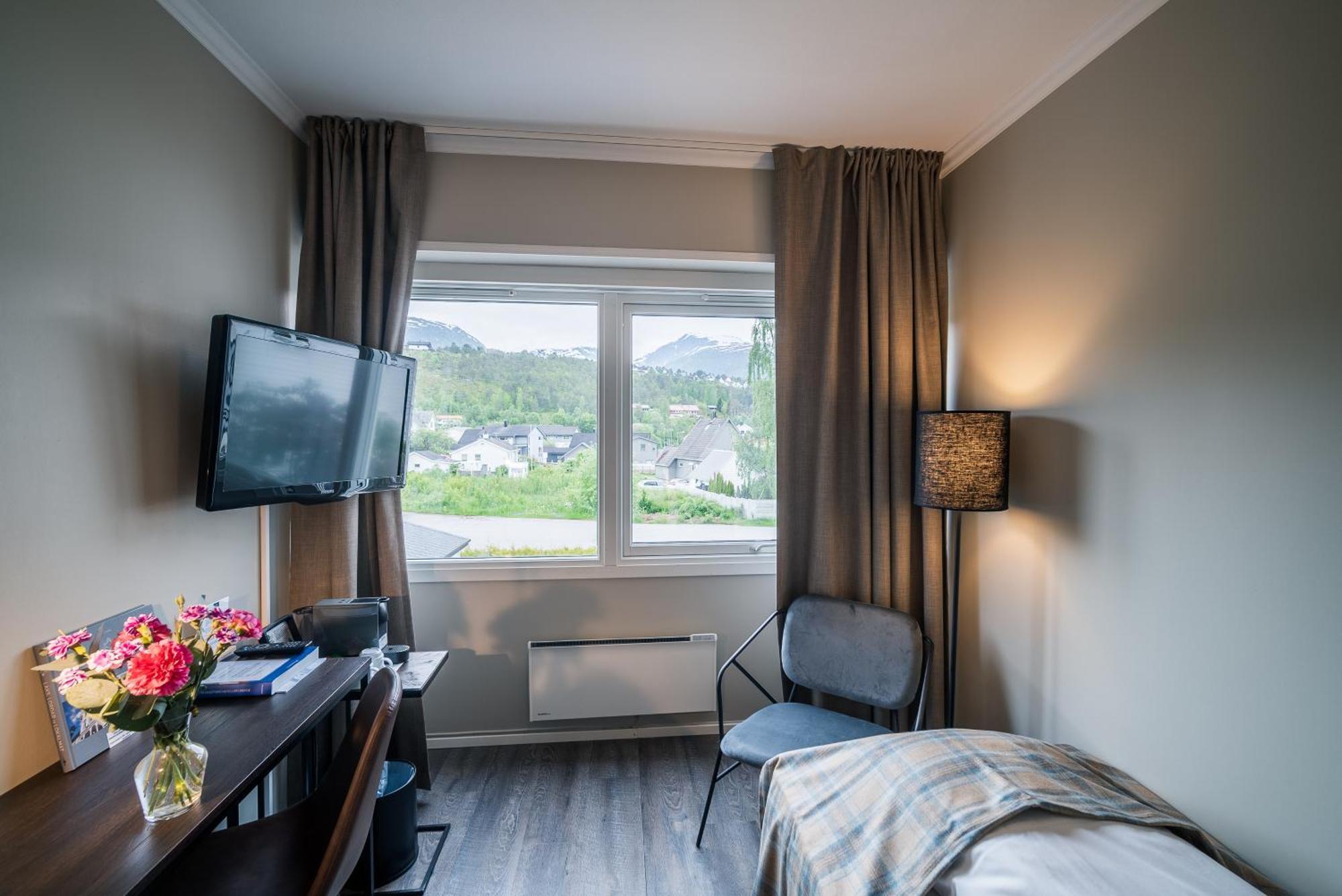 Gloppen Hotell - By Classic Norway Hotels Sandane Room photo